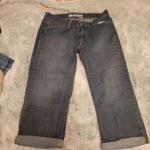 Women's size 8 Levi's Denizen Jeans